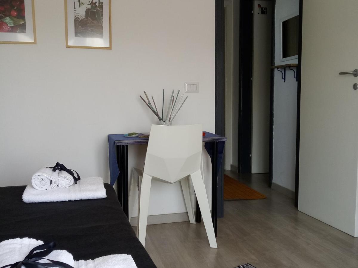 Idria B&B Barcellona-Pozzo di Gotto Exteriör bild