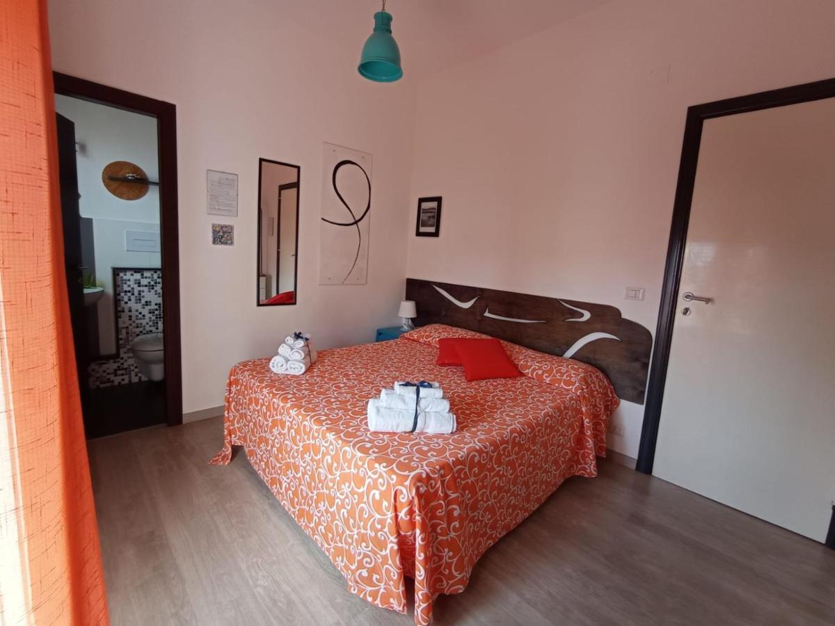 Idria B&B Barcellona-Pozzo di Gotto Exteriör bild