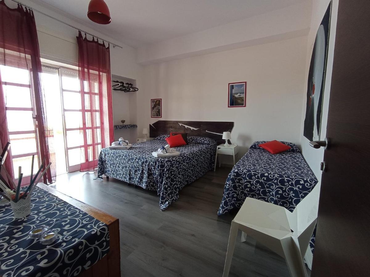 Idria B&B Barcellona-Pozzo di Gotto Exteriör bild