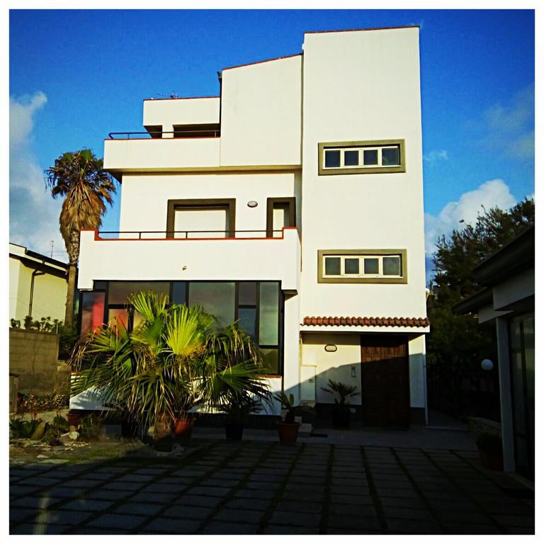 Idria B&B Barcellona-Pozzo di Gotto Exteriör bild